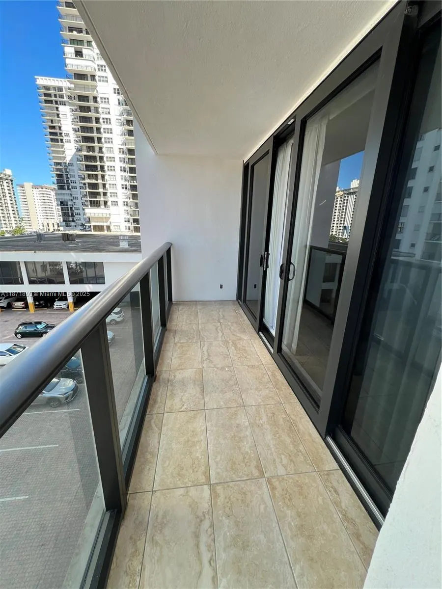 2301 S Ocean Dr, #506