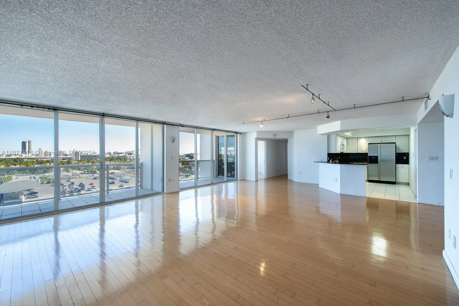 1900 Sunset Harbour Dr, #1205/7