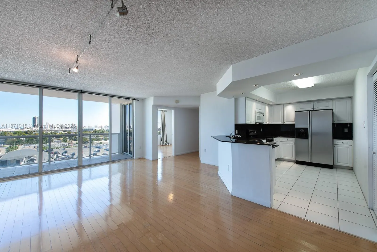 1900 Sunset Harbour Dr, #1205/7