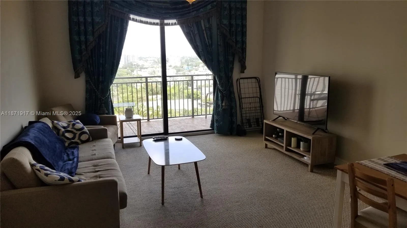 888 S Douglas Rd, #1213