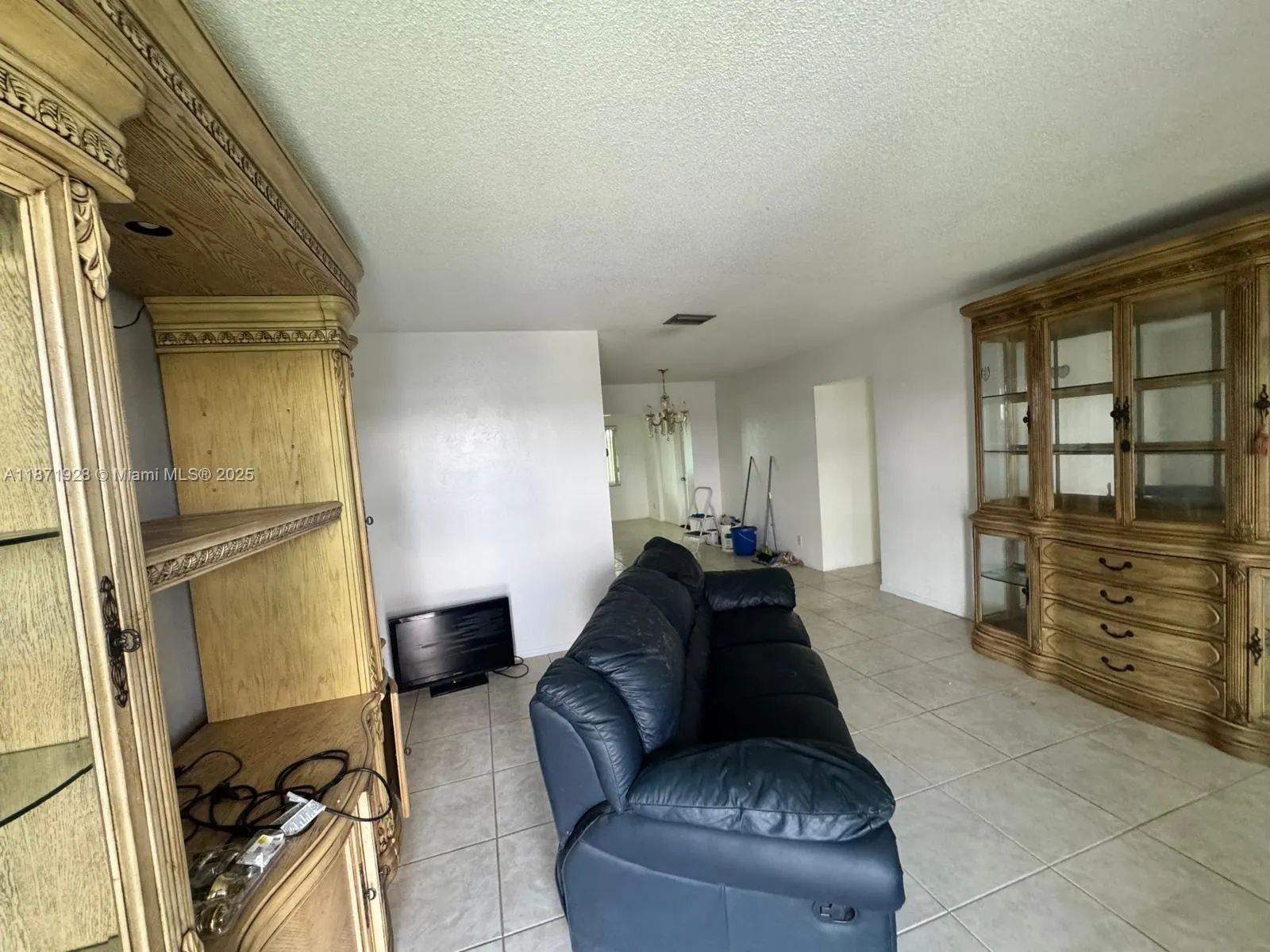 8403 NW 59th Ct