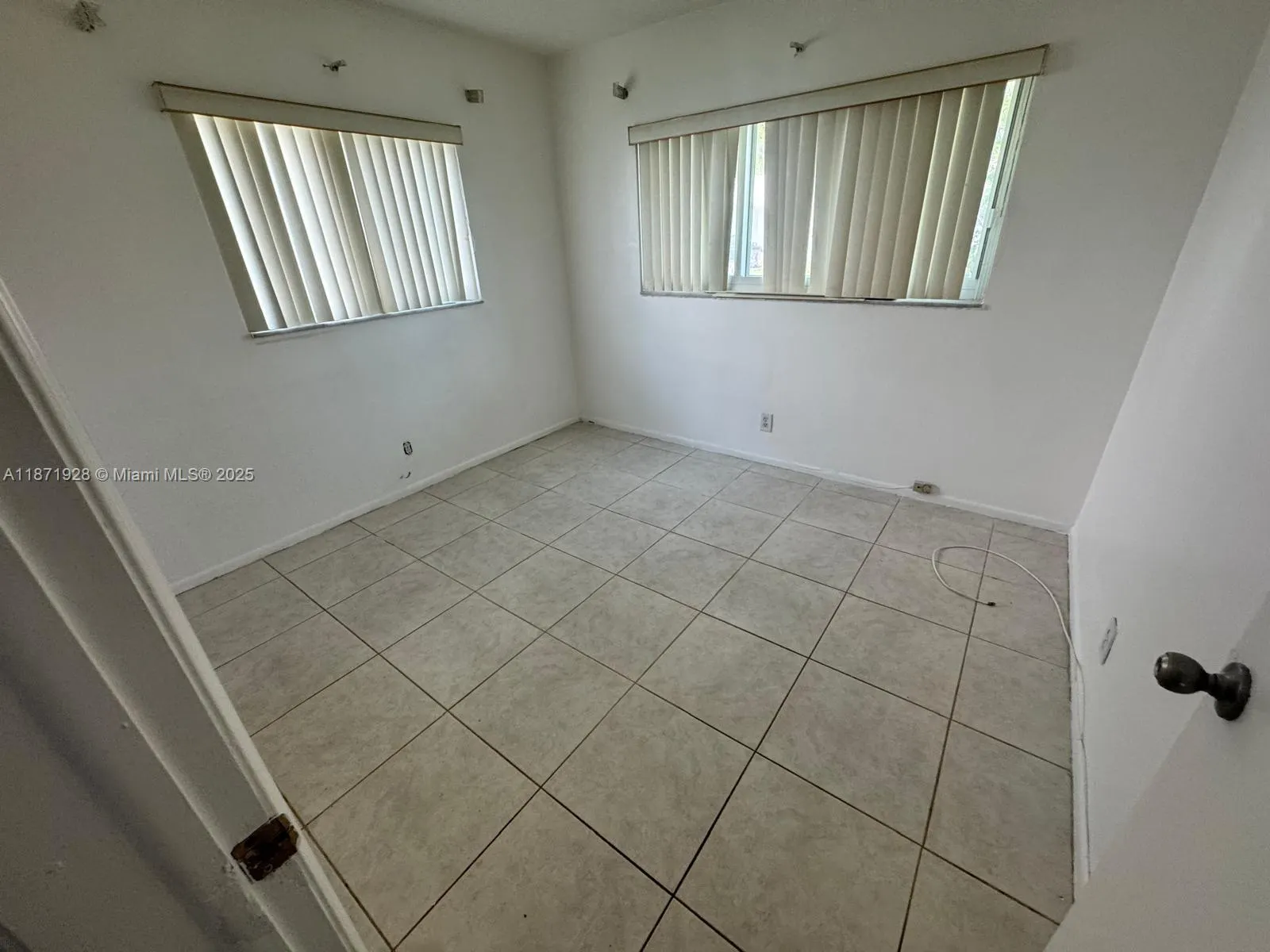 8403 NW 59th Ct
