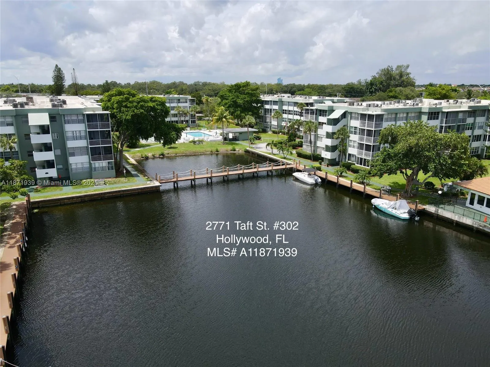 2771 Taft St, #302