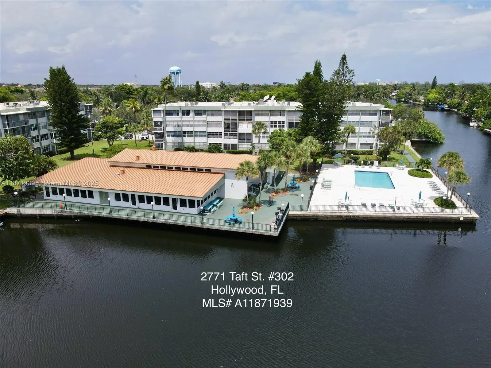 2771 Taft St, #302
