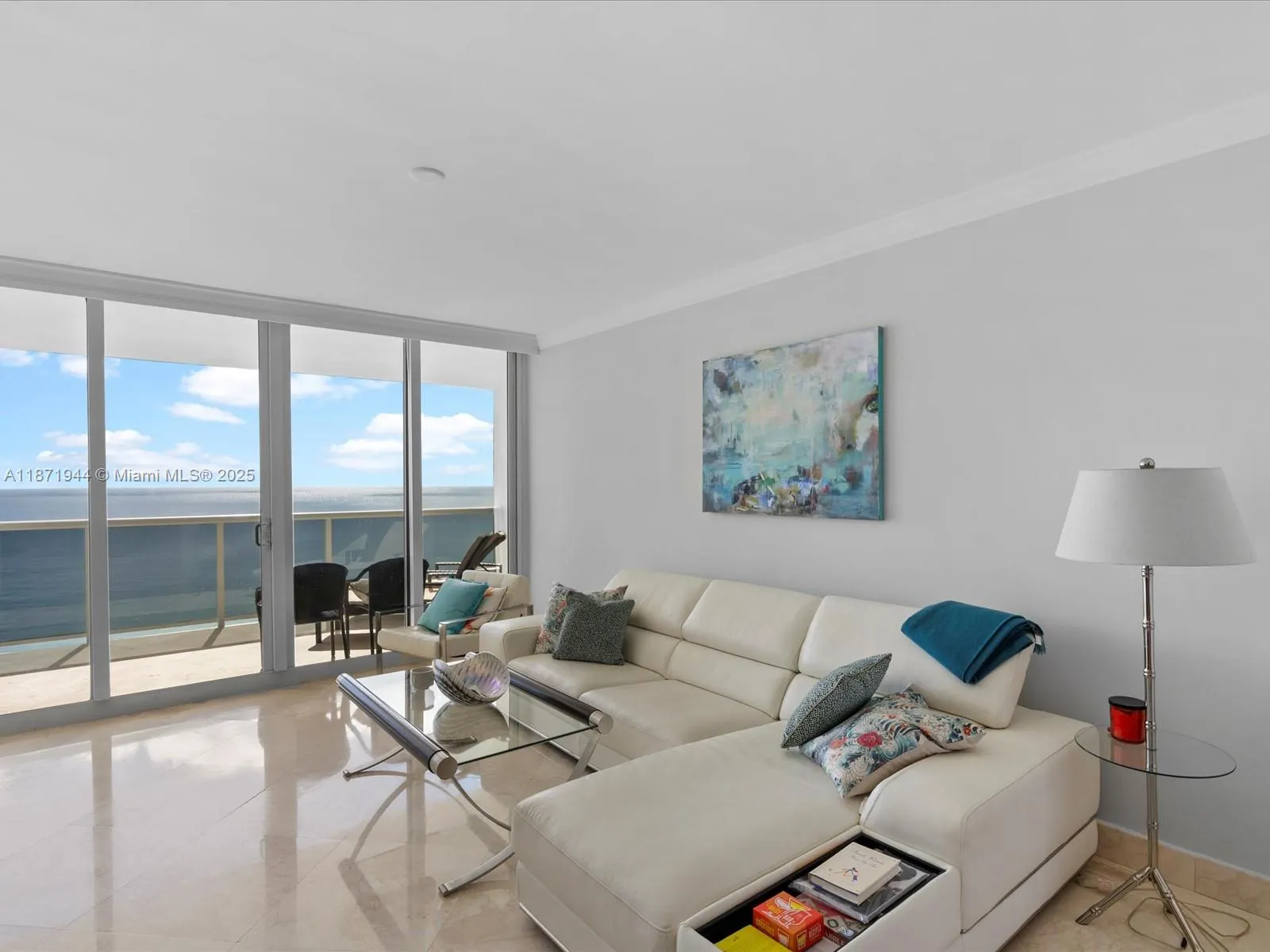19111 Collins Ave, #1406