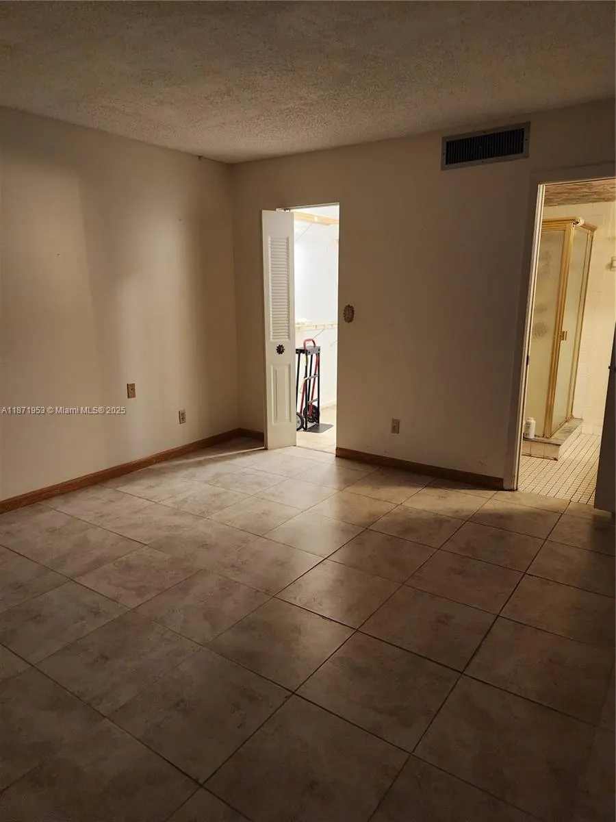 5750 NW 64th Ave, #303