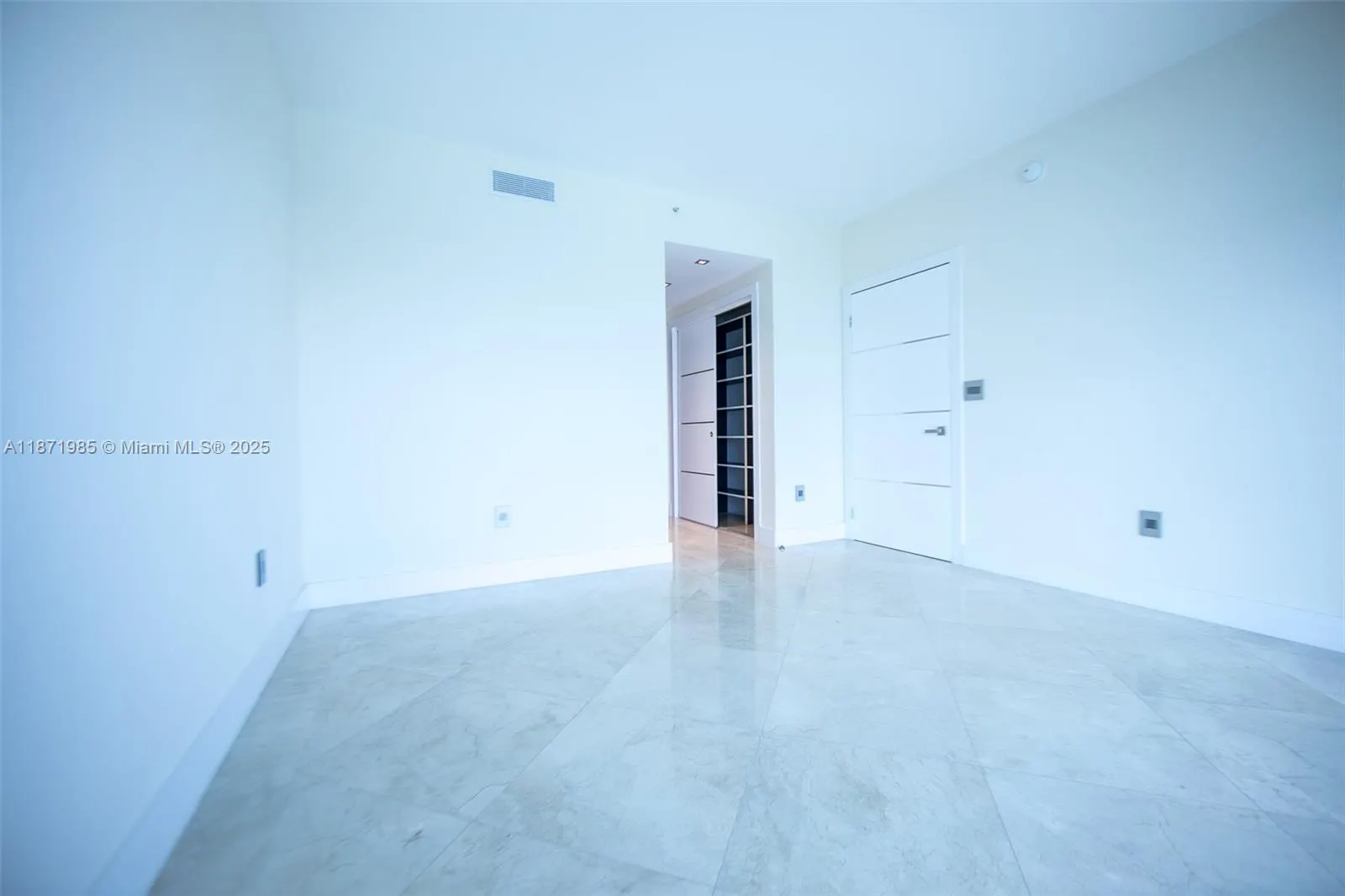 520 West Ave, #602