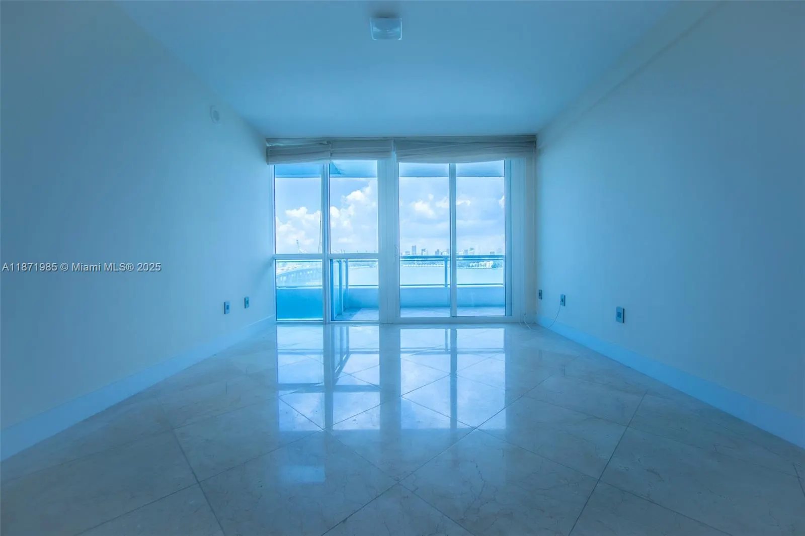 520 West Ave, #602