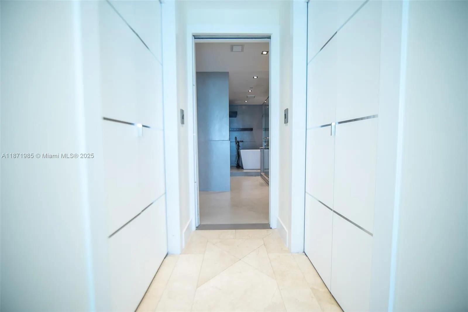 520 West Ave, #602