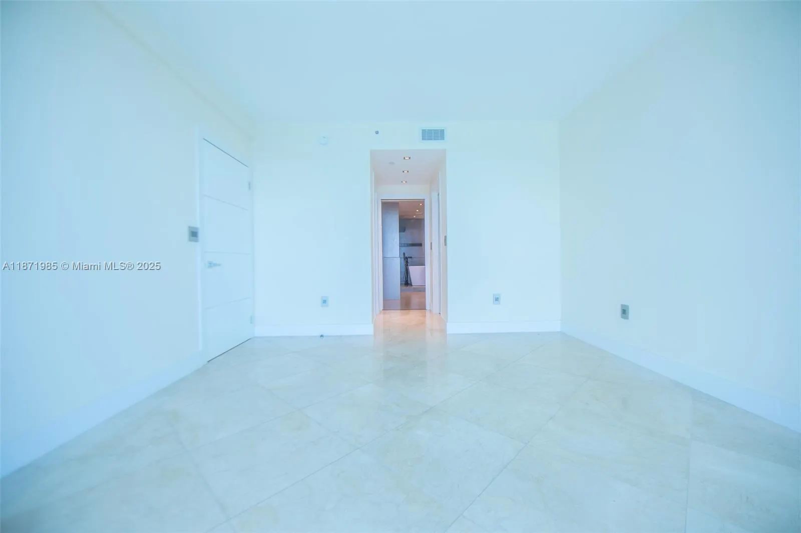 520 West Ave, #602