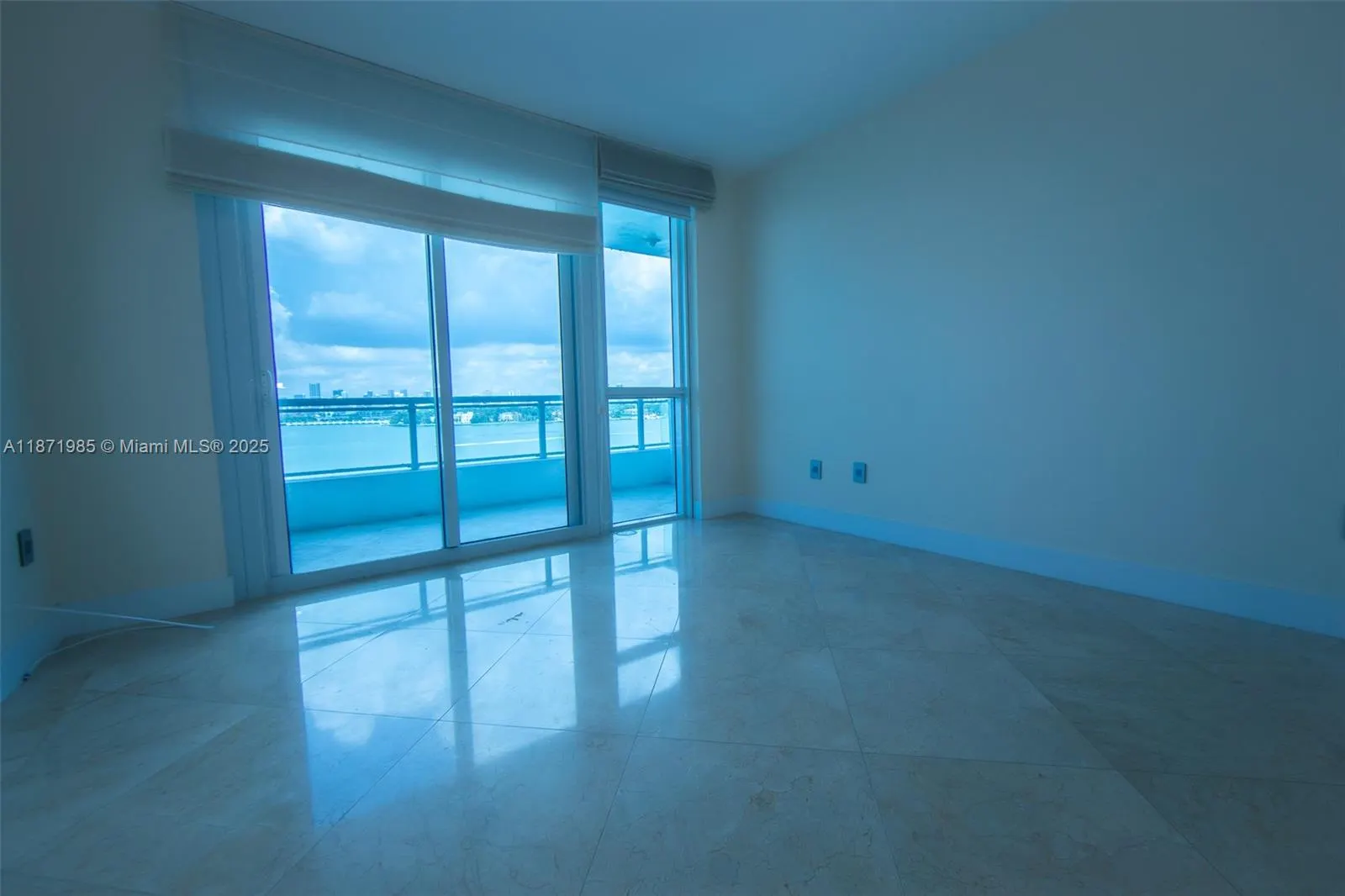 520 West Ave, #602