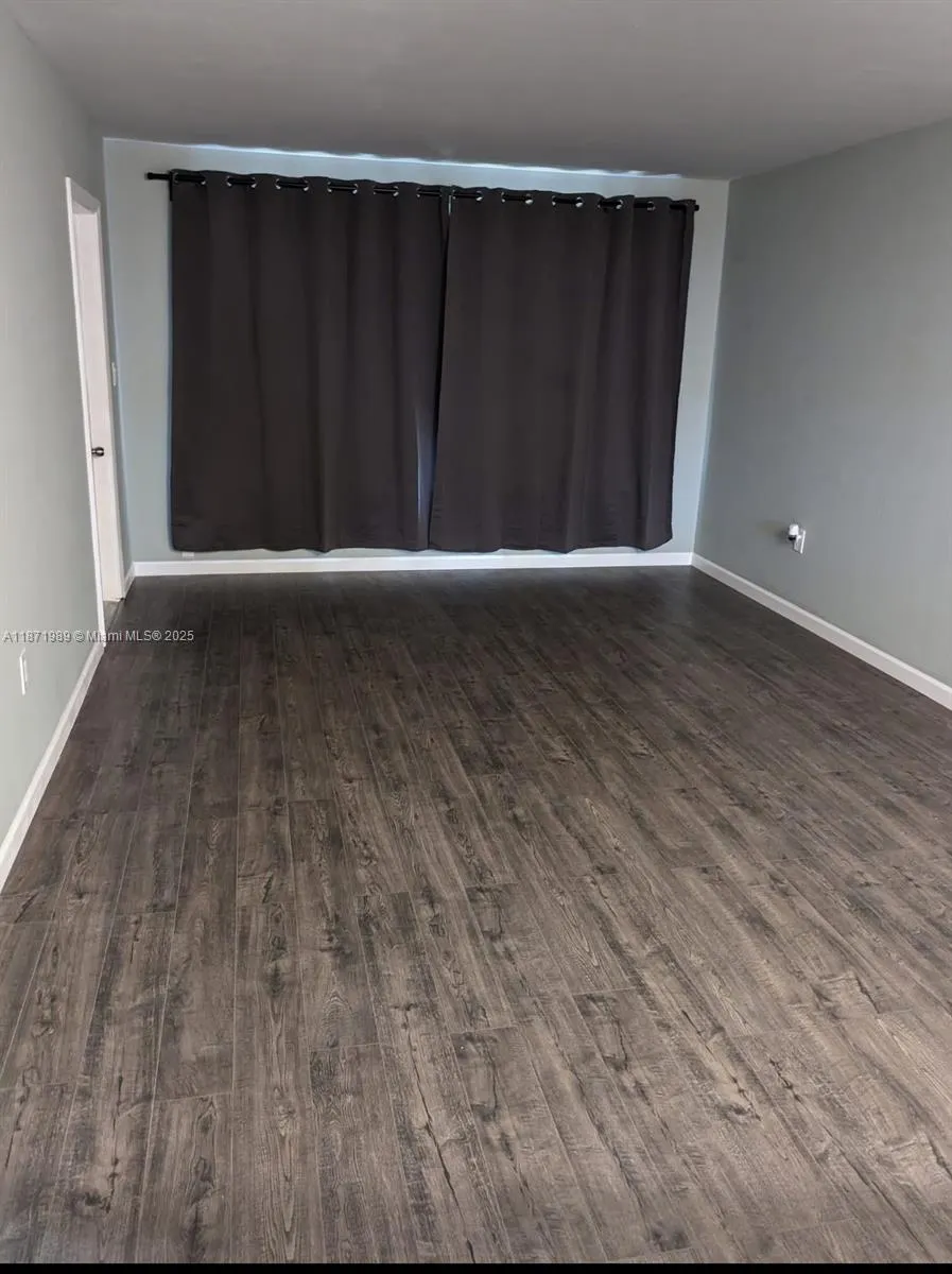7480 NW 17th St, #303