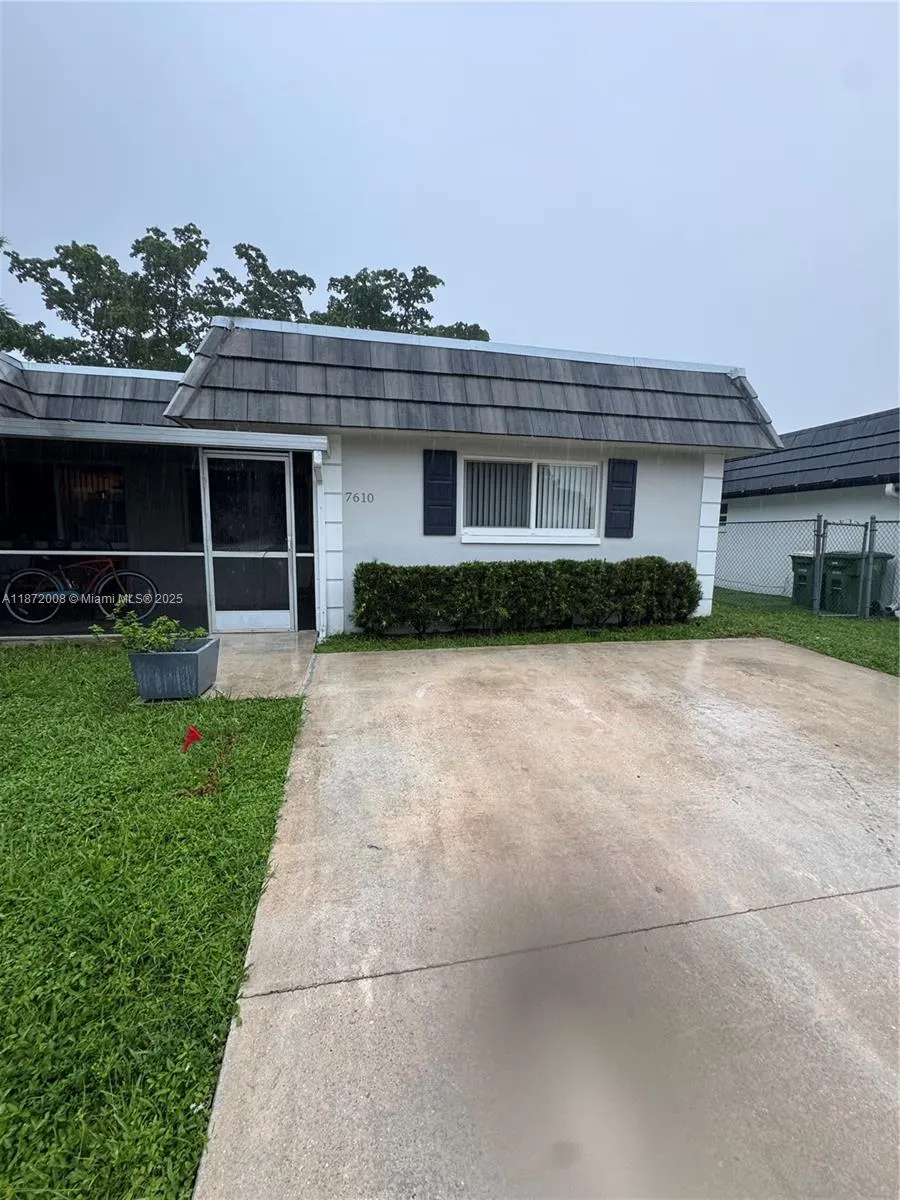 7610 NW 73rd Ter, #1-2