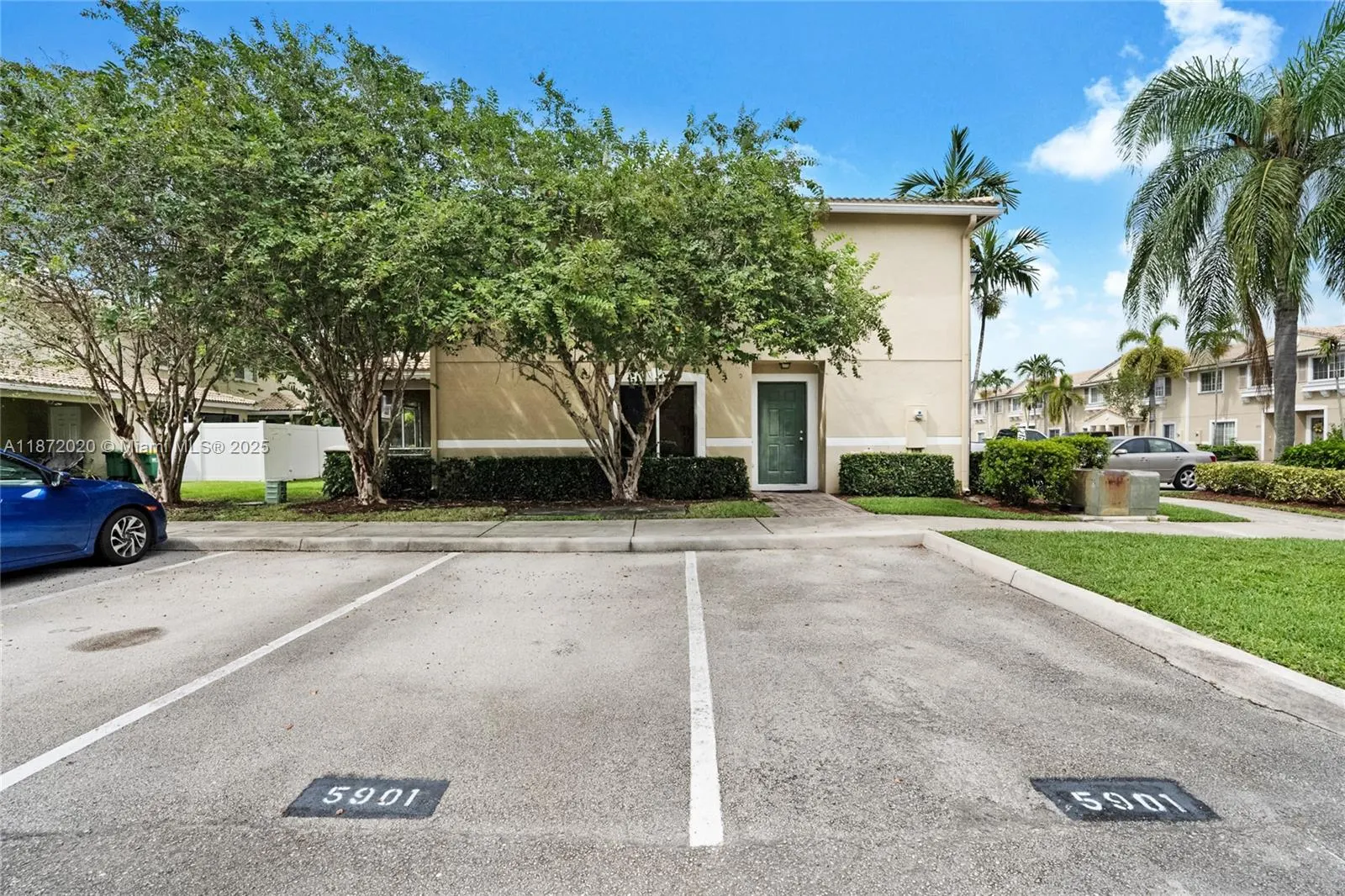 5901 Manchester Way, #0