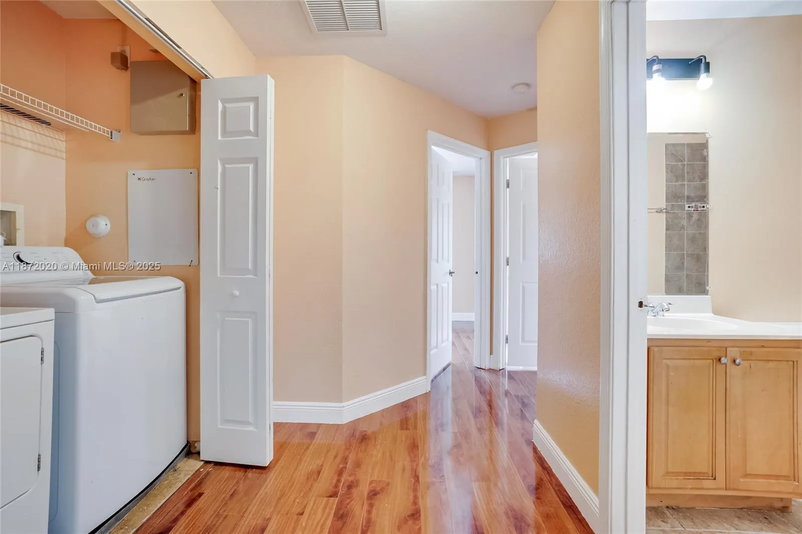 5901 Manchester Way, #0