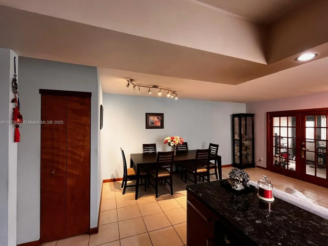 20200 W Country Club Dr, #120