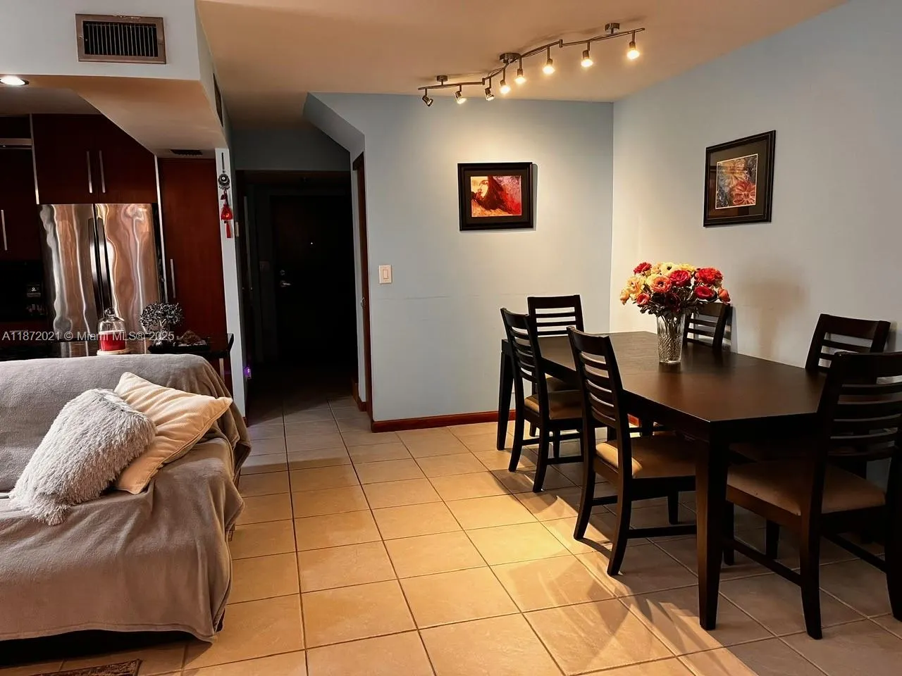 20200 W Country Club Dr, #120