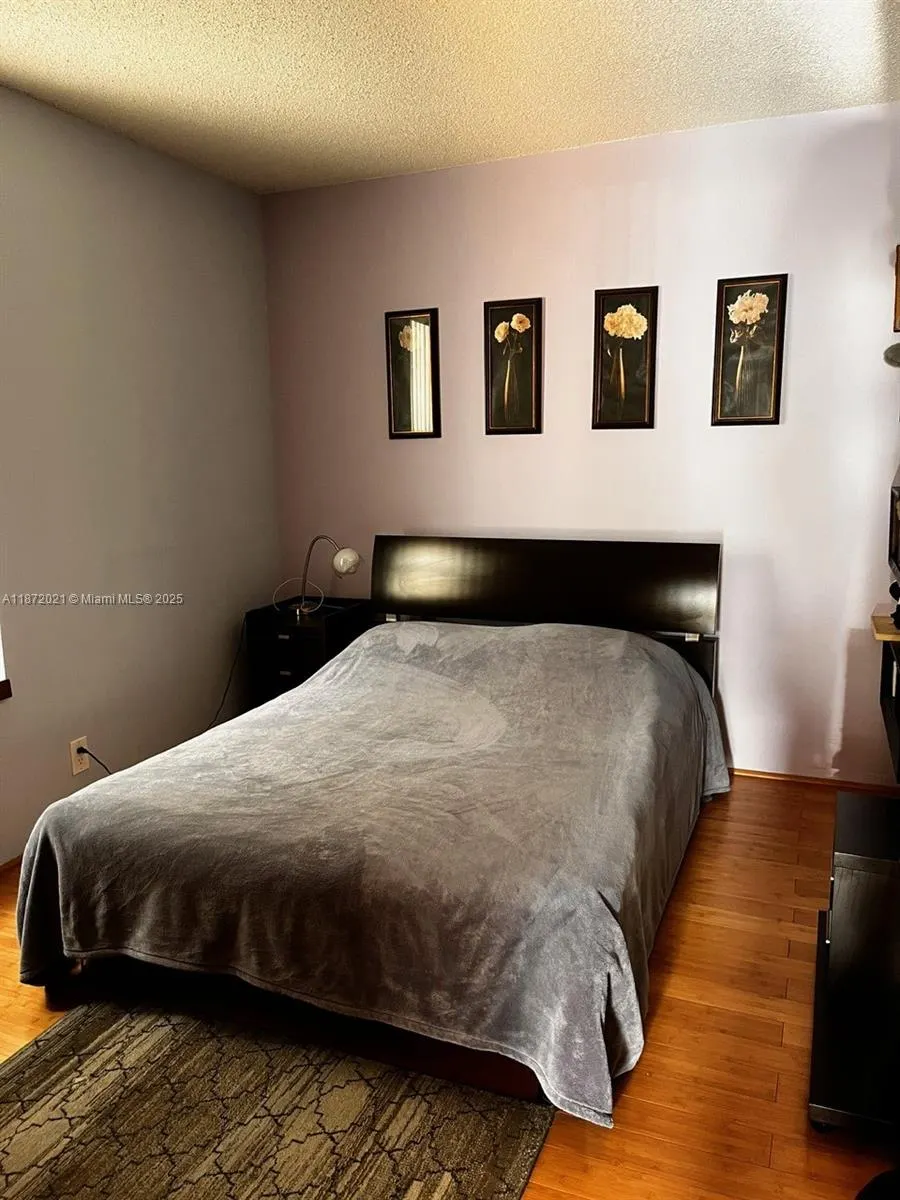 20200 W Country Club Dr, #120