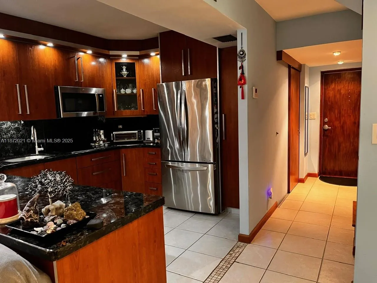 20200 W Country Club Dr, #120