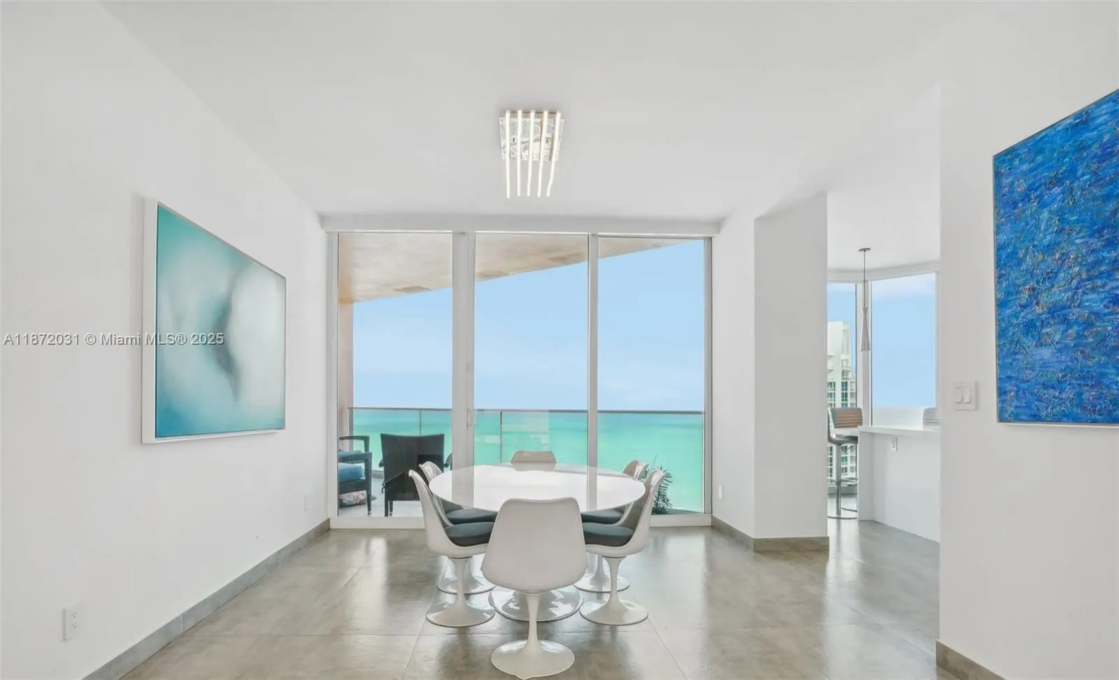 300 S Pointe Dr, #3502