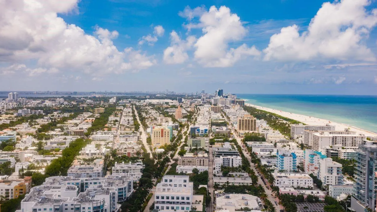 300 S Pointe Dr, #3502