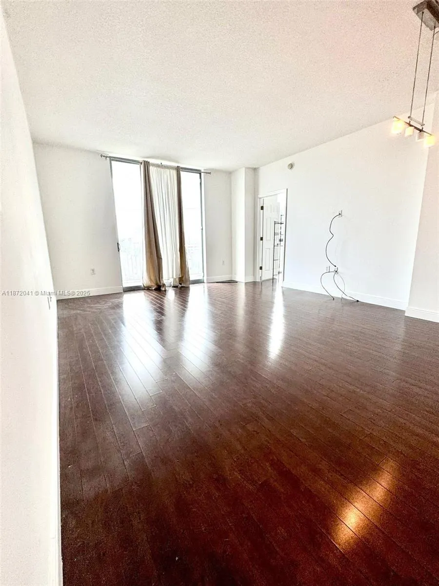 140 S Dixie Hwy, #513