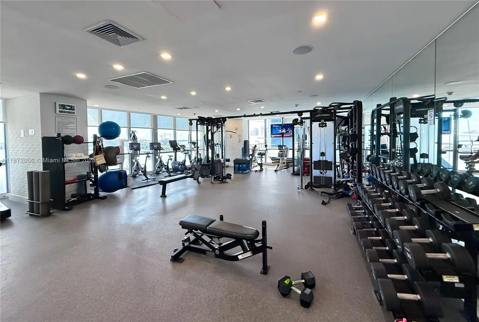 1100 Biscayne Blvd, #3404