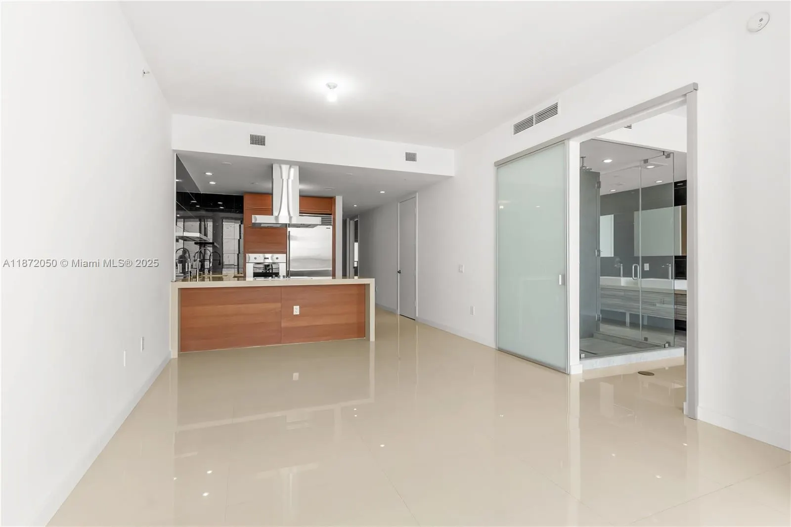 1100 Biscayne Blvd, #3404