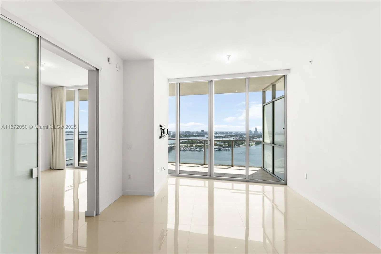 1100 Biscayne Blvd, #3404