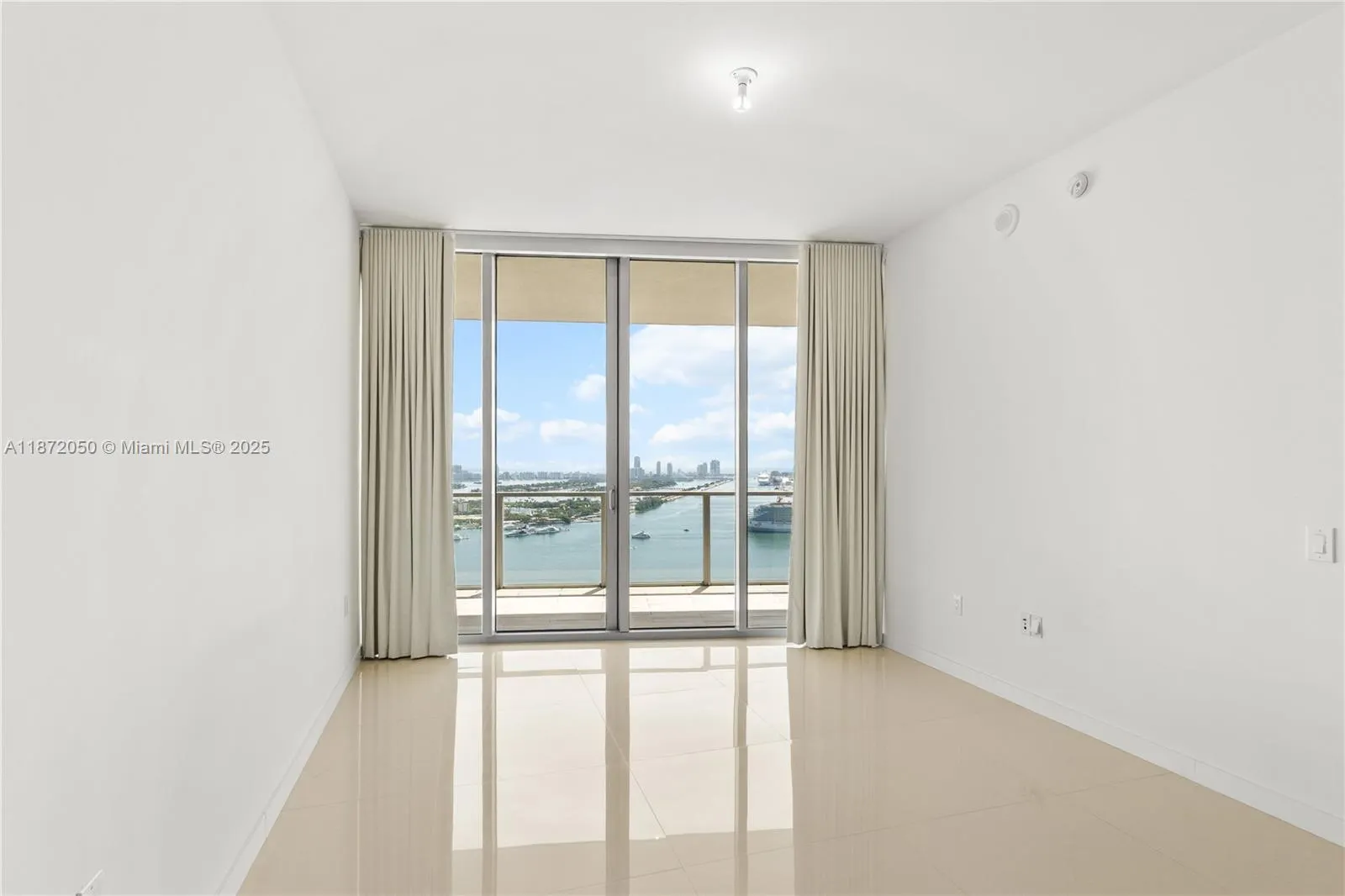 1100 Biscayne Blvd, #3404