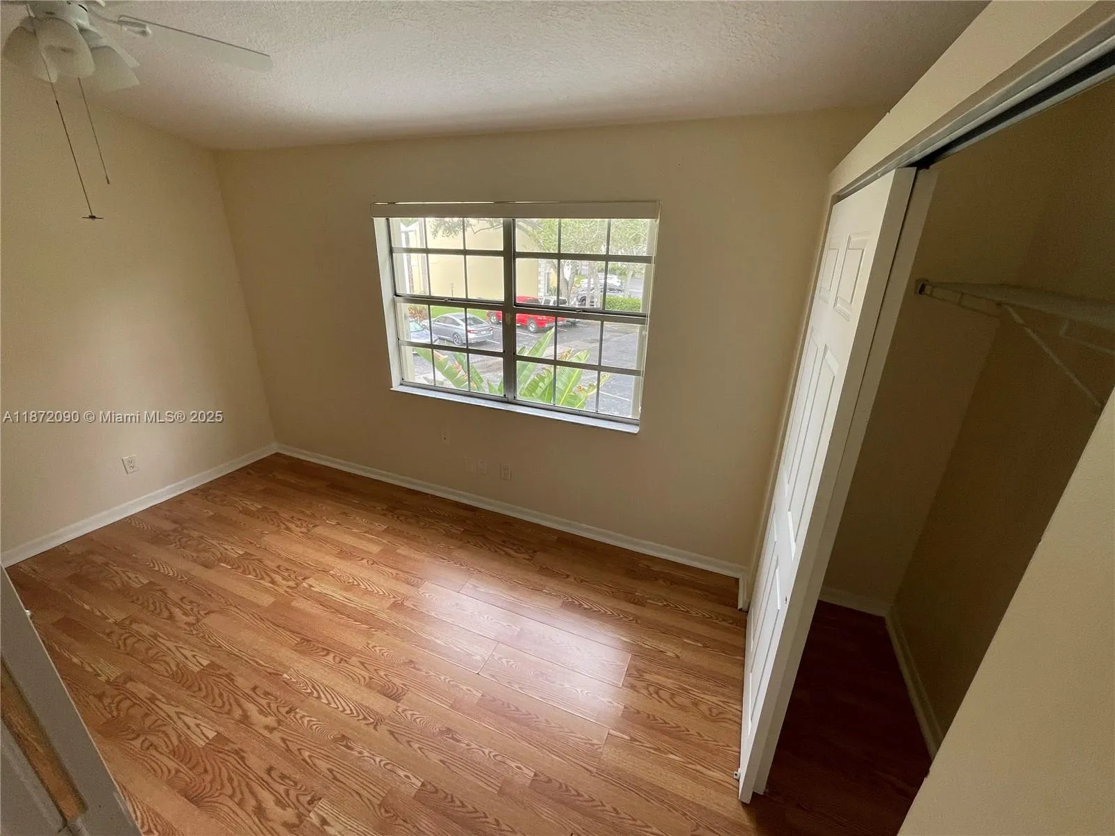 2880 Belmont Ln, #2880