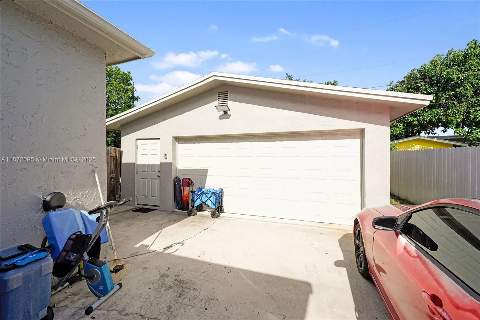 3011 N 74th Ave