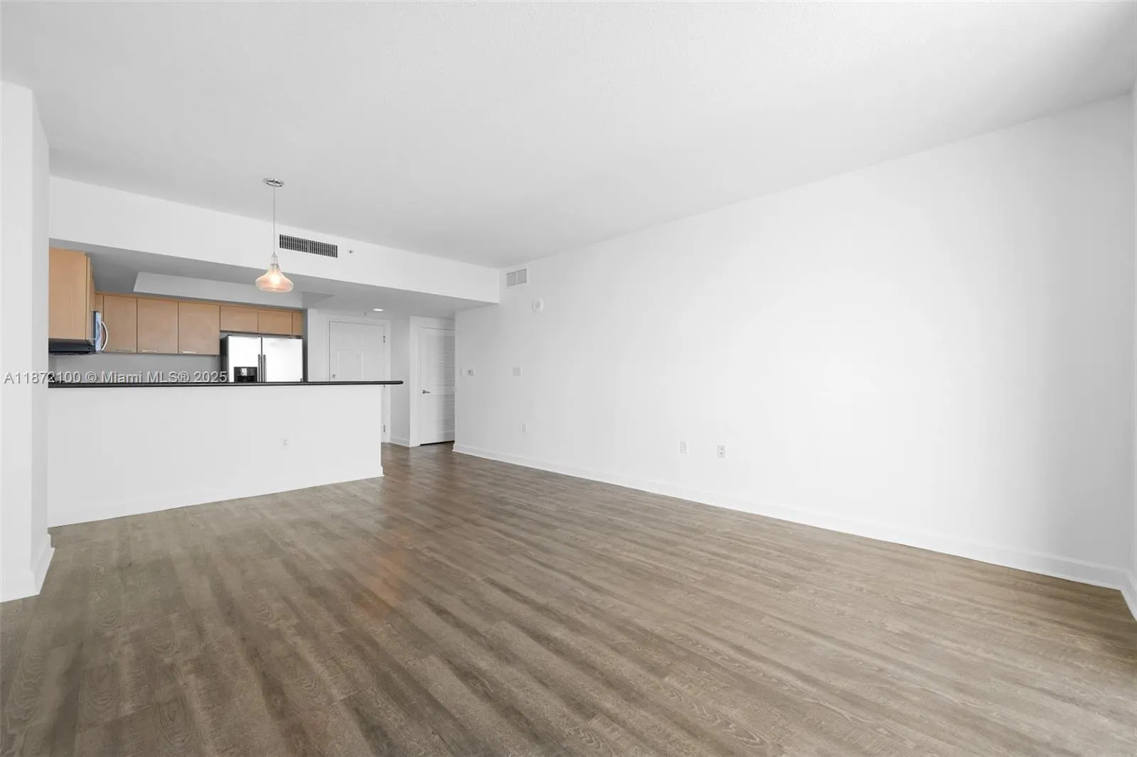 140 S Dixie Hwy, #835