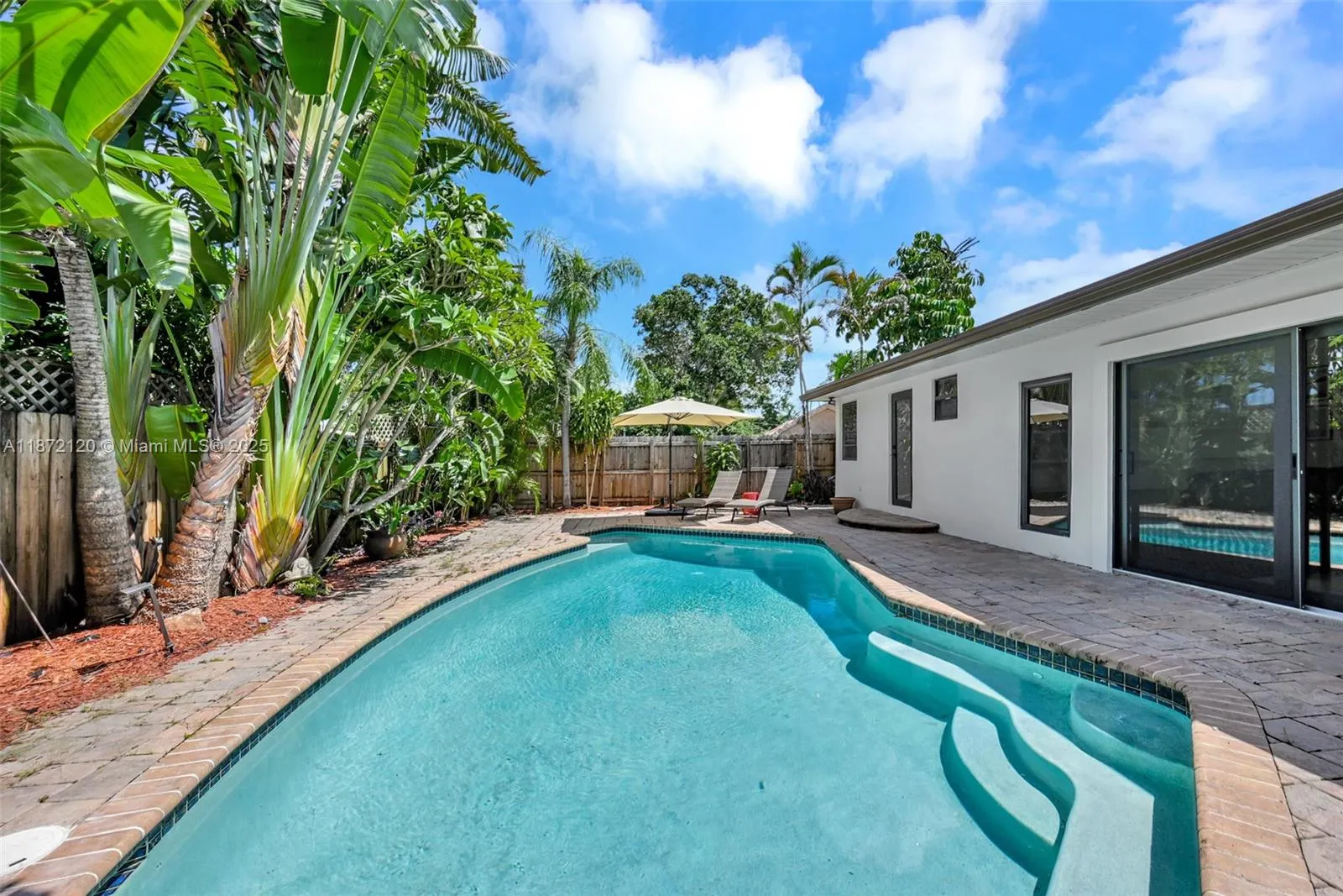 121 NW 55th St