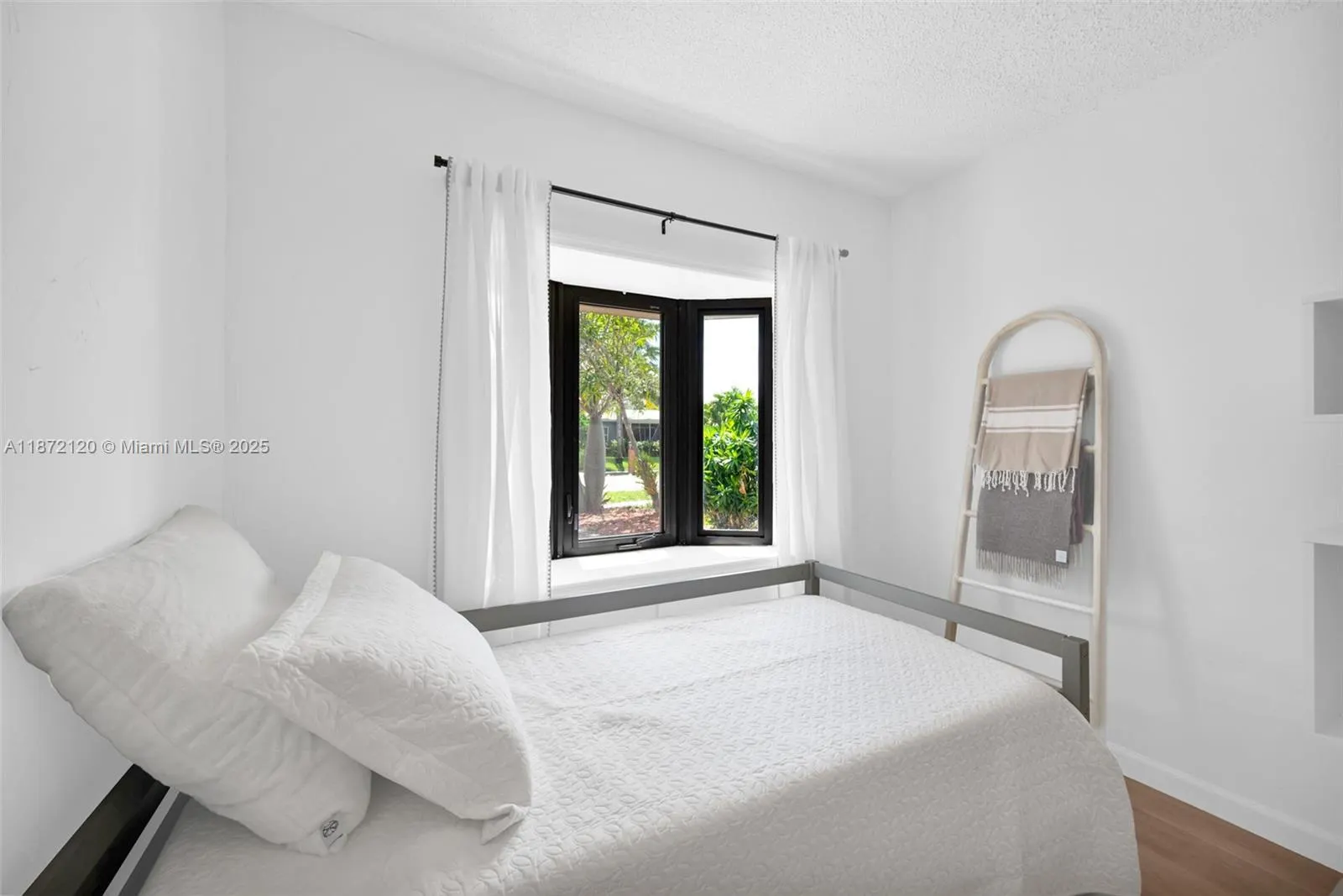 121 NW 55th St