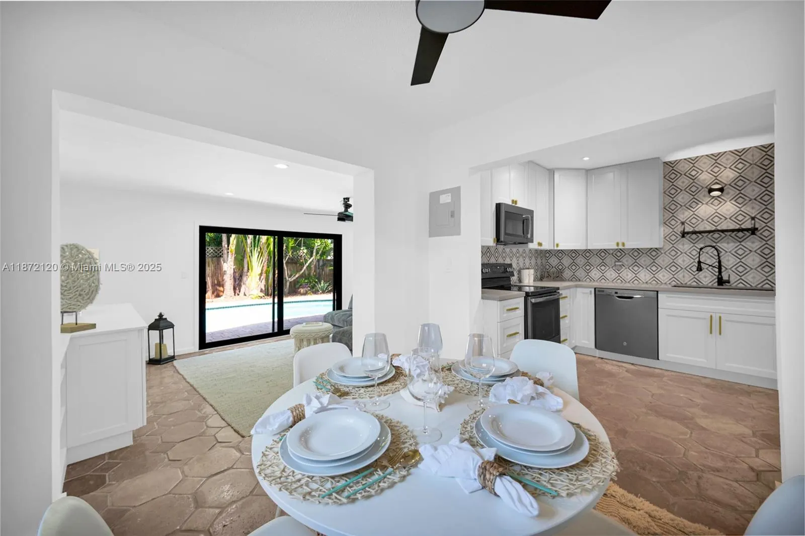 121 NW 55th St