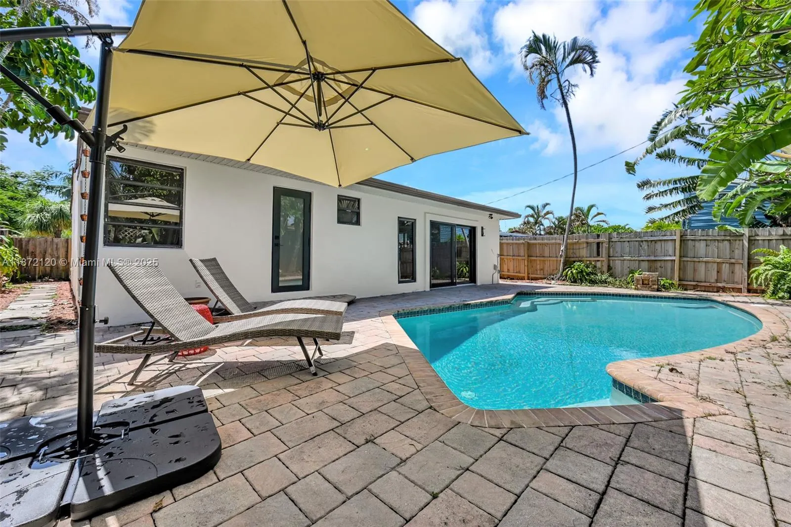121 NW 55th St