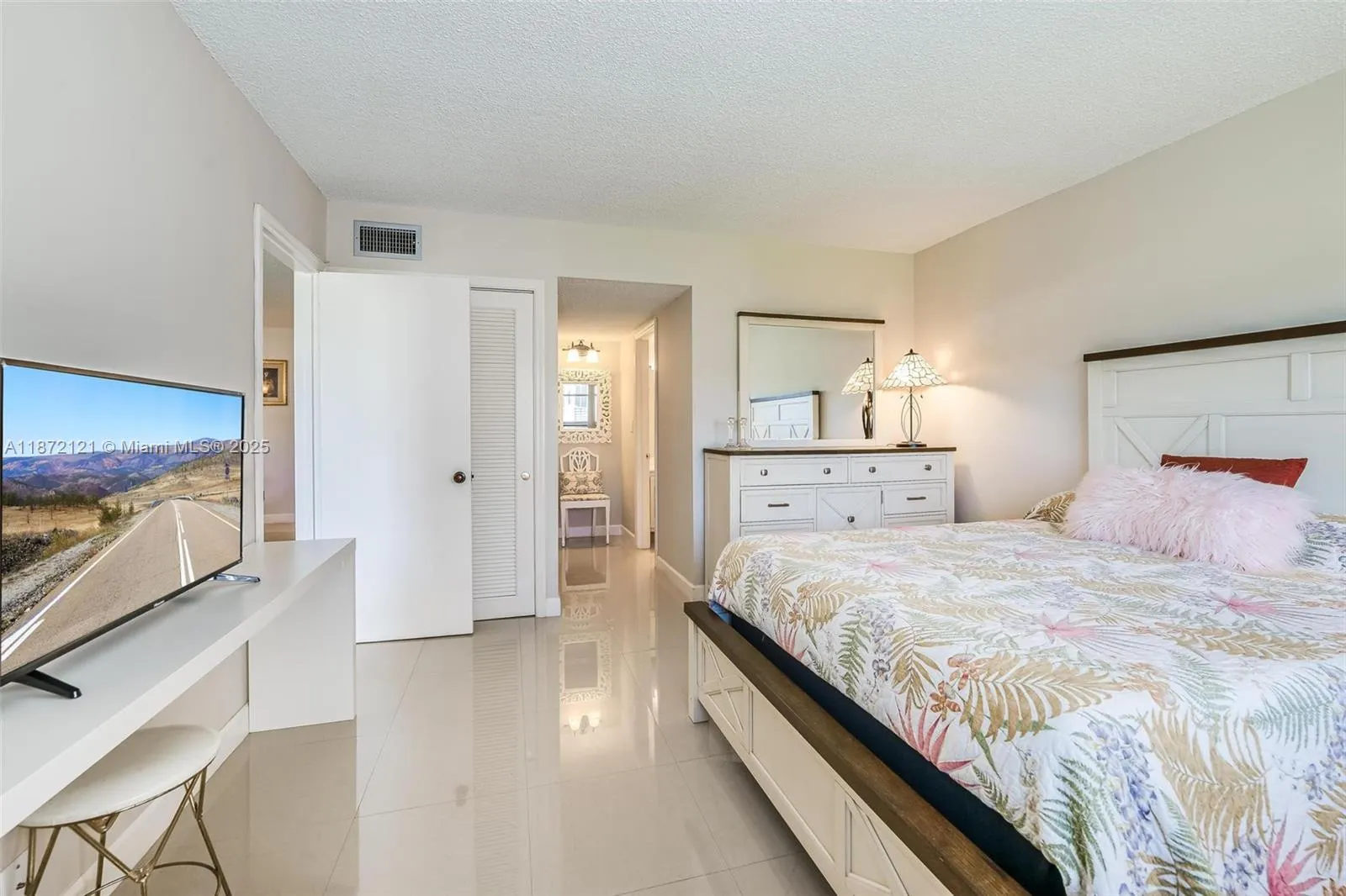 9856 Marina Blvd, #1320