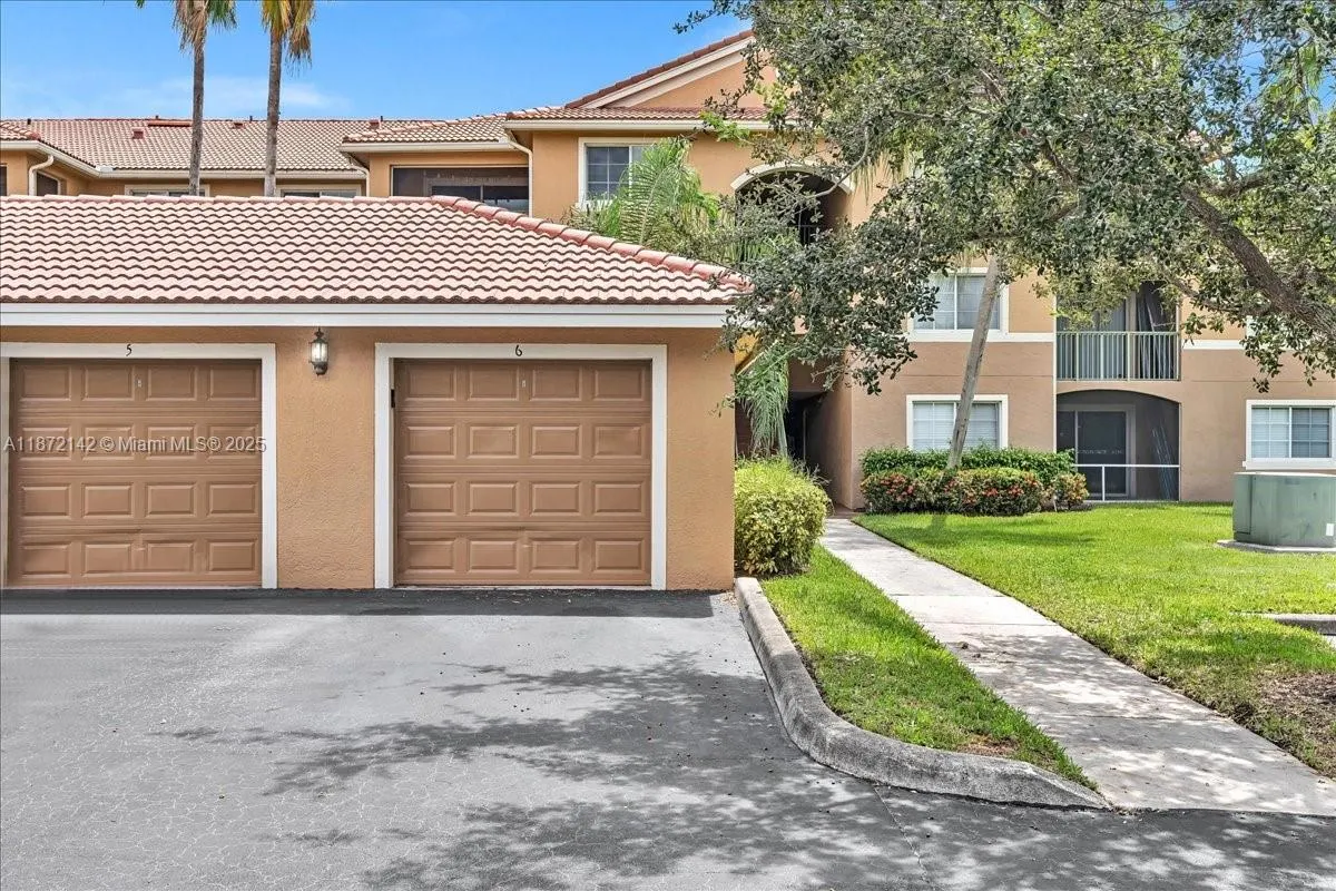 3659 NW Adriatic Ln, #305