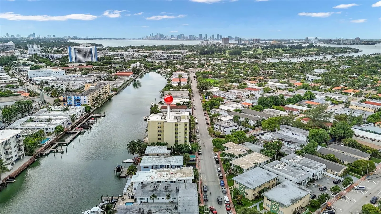 8001 Crespi Blvd, #4B