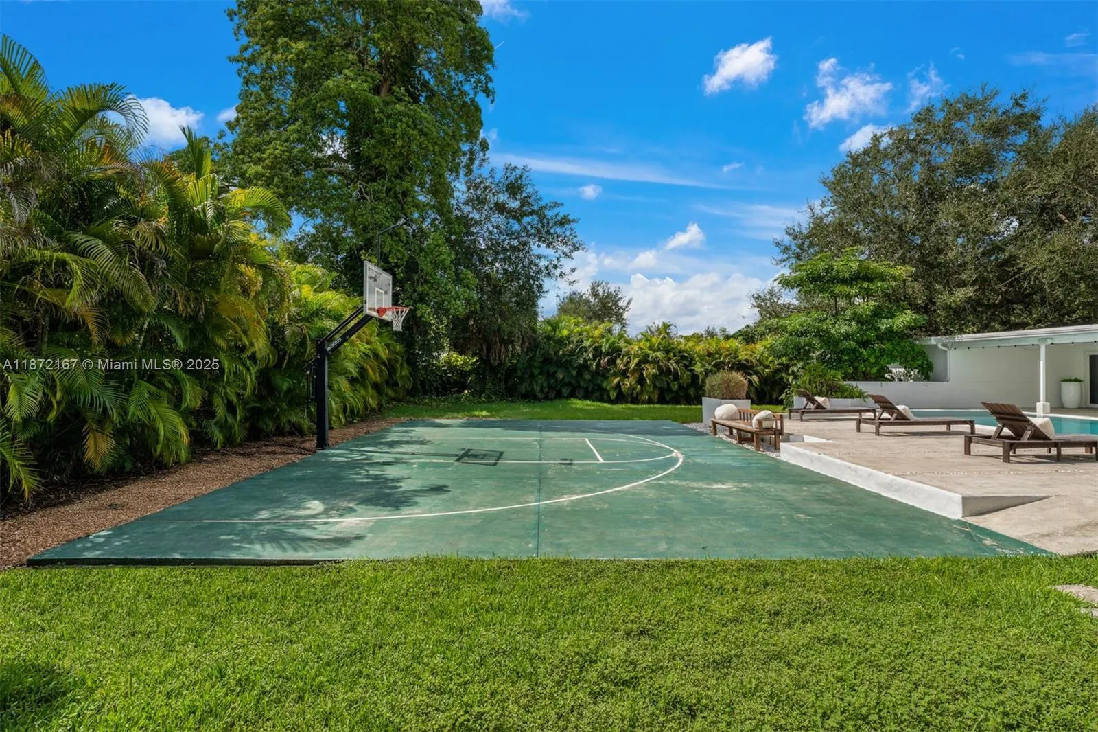 12401 SW 68th Ct