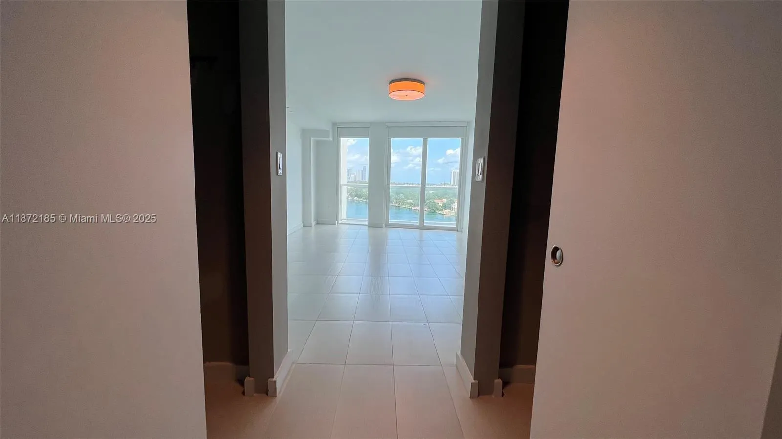9821 E Bay Harbor Dr, #904