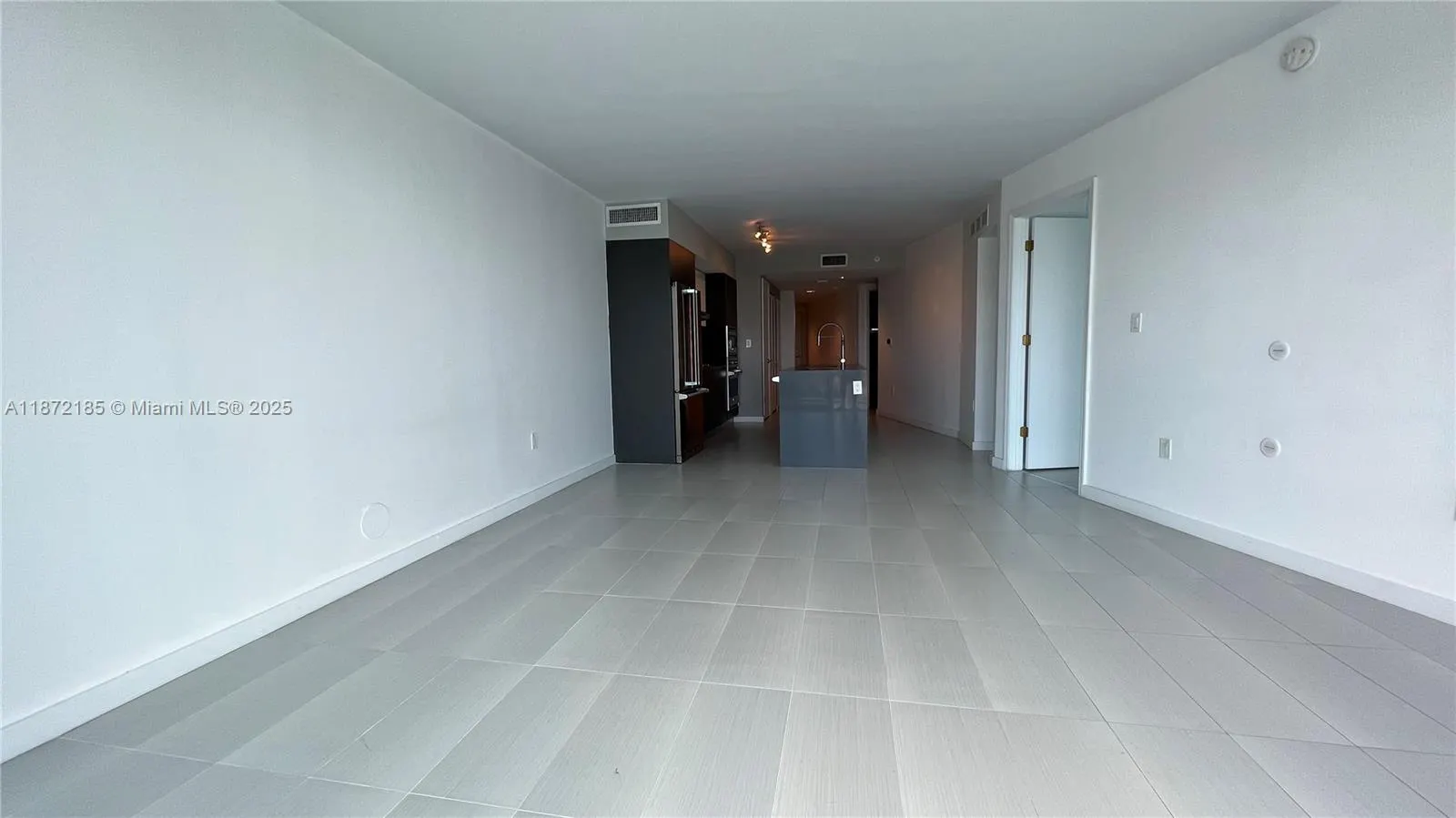9821 E Bay Harbor Dr, #904
