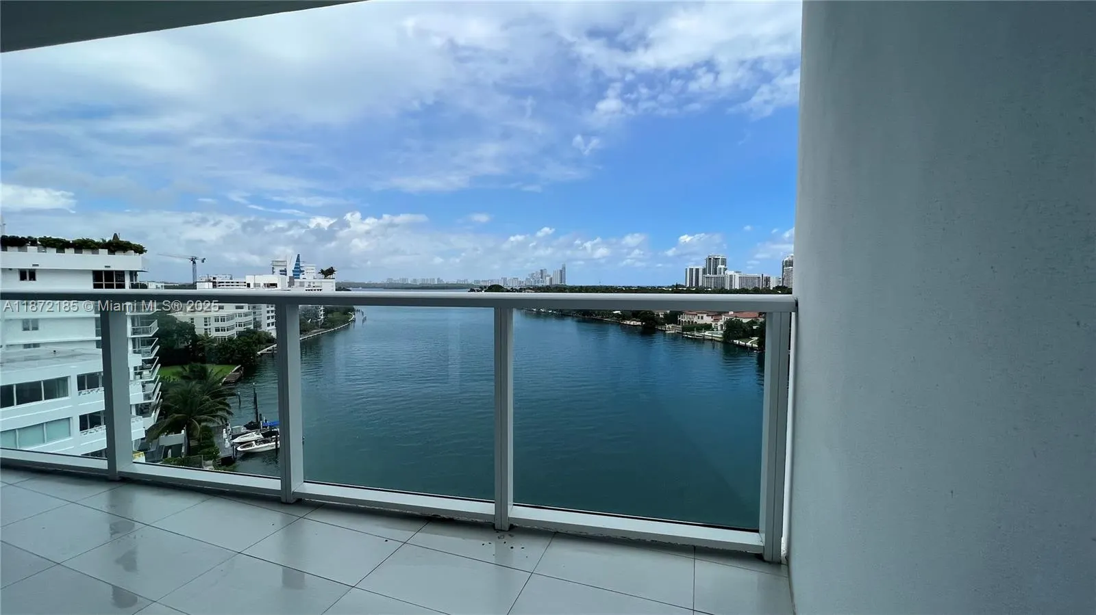 9821 E Bay Harbor Dr, #904