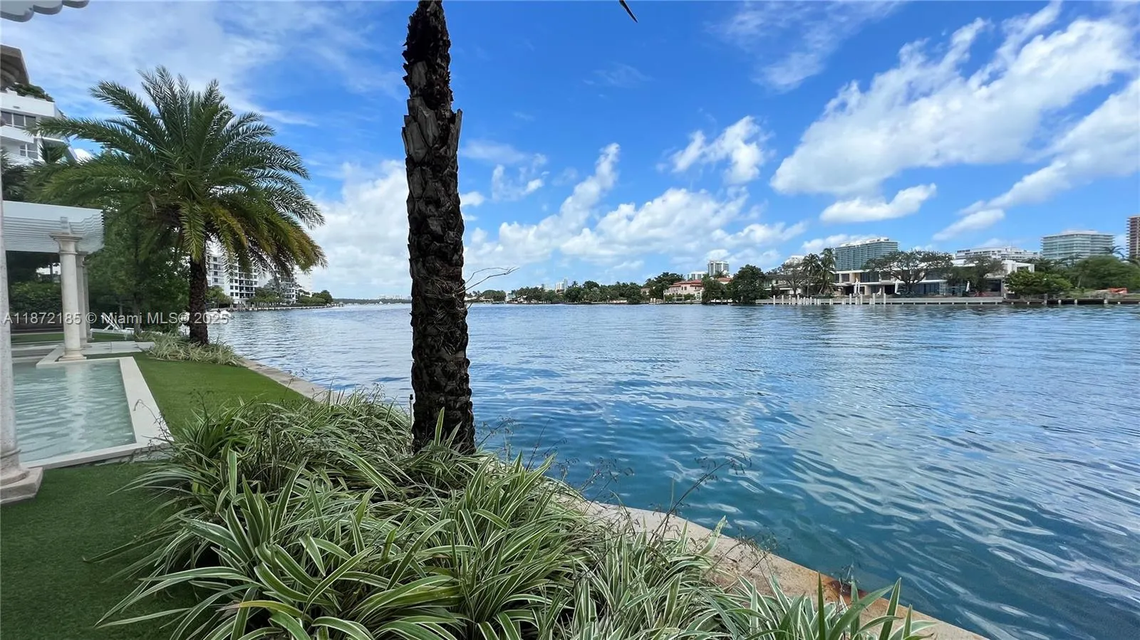 9821 E Bay Harbor Dr, #904