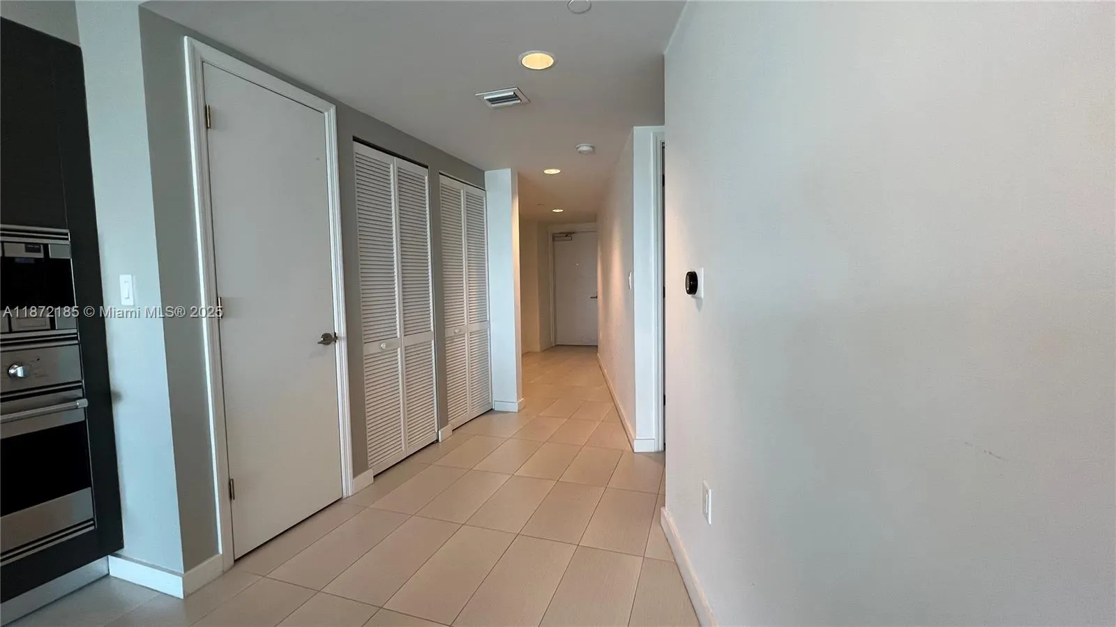 9821 E Bay Harbor Dr, #904
