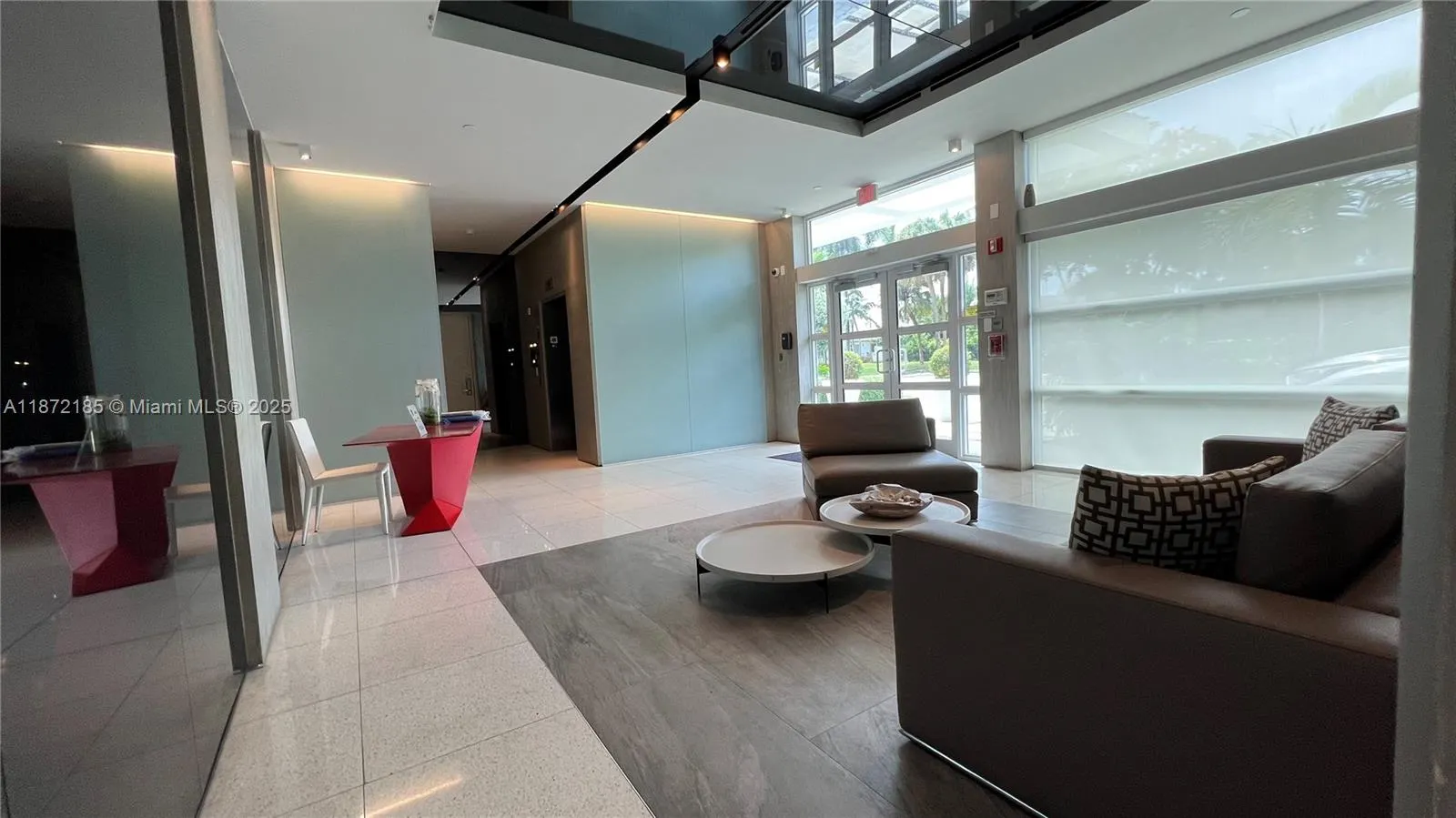9821 E Bay Harbor Dr, #904