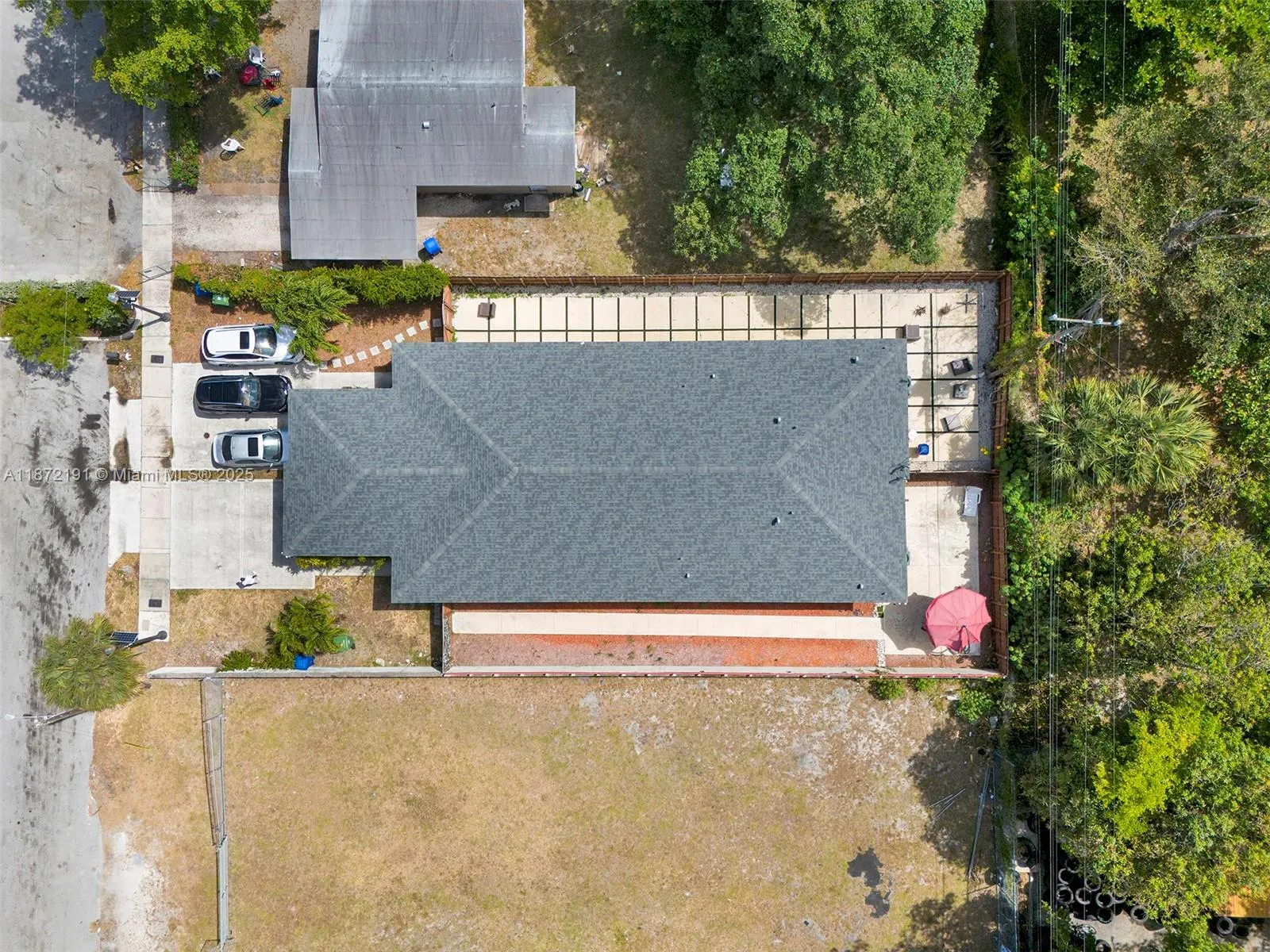 935 NW 2nd Ave