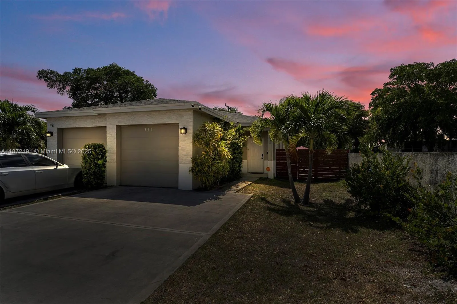 935 NW 2nd Ave
