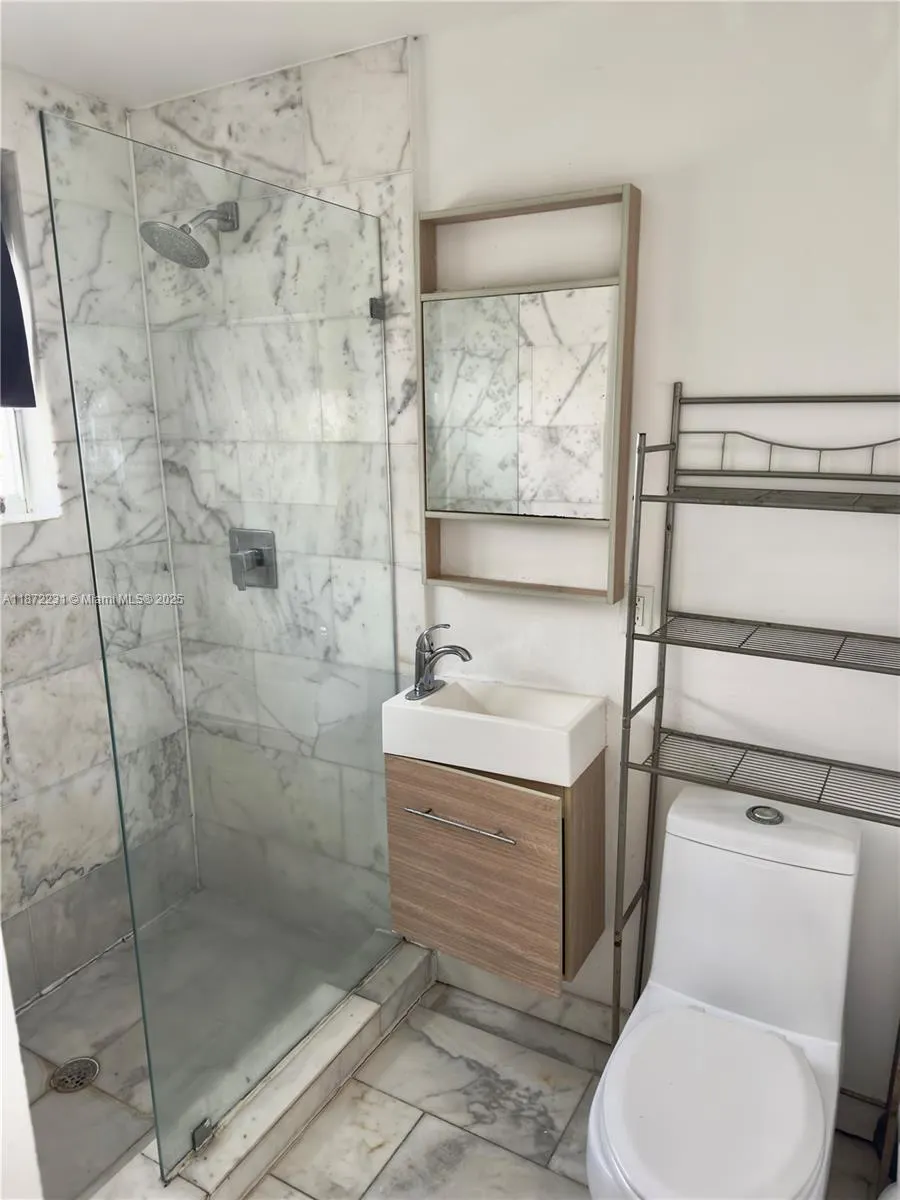 922 Jefferson Ave, #5